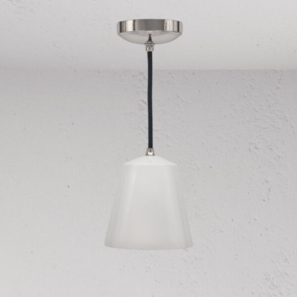 Richmond średnia lampa wisząca z delikatną porcelaną – Polerowany nikiel