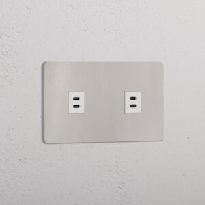Grove Gniazdo USB-C 30 W x 2 w podwójnej ramce – Polerowany nikiel, Biały