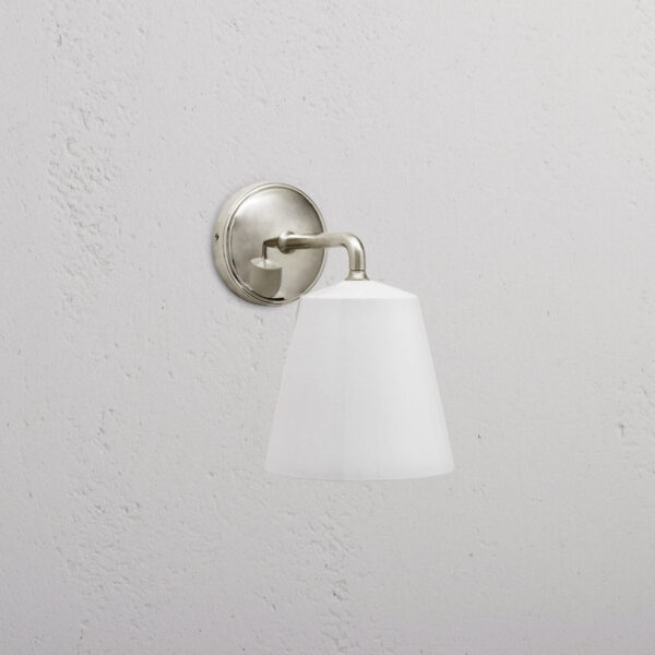 Richmond średni kinkiet ścienny z delikatną porcelaną – Polerowany nikiel