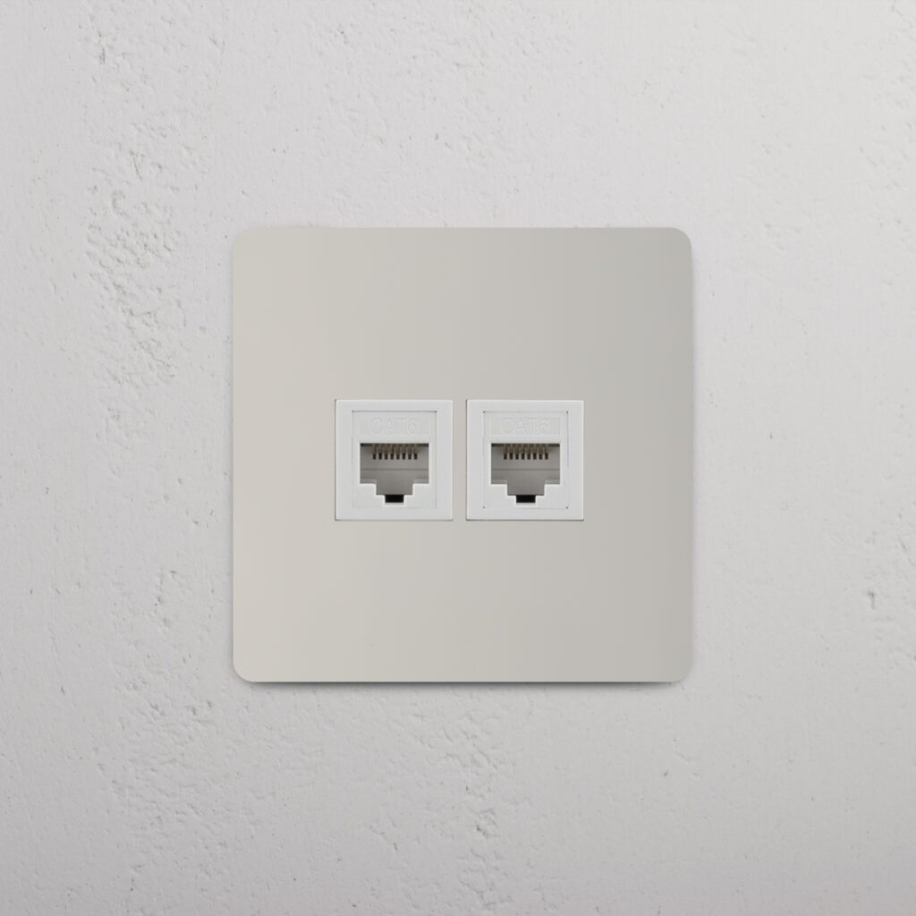 Kew Gniazdo RJ45 x 2 w pojedynczej ramce – Polerowany nikiel, Biały