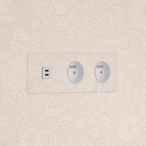 Kew Gniazdo USB-C 30 W i francusko/belgijskie typu E x 2 w potrójnej ramce – Przezroczysty, Biały