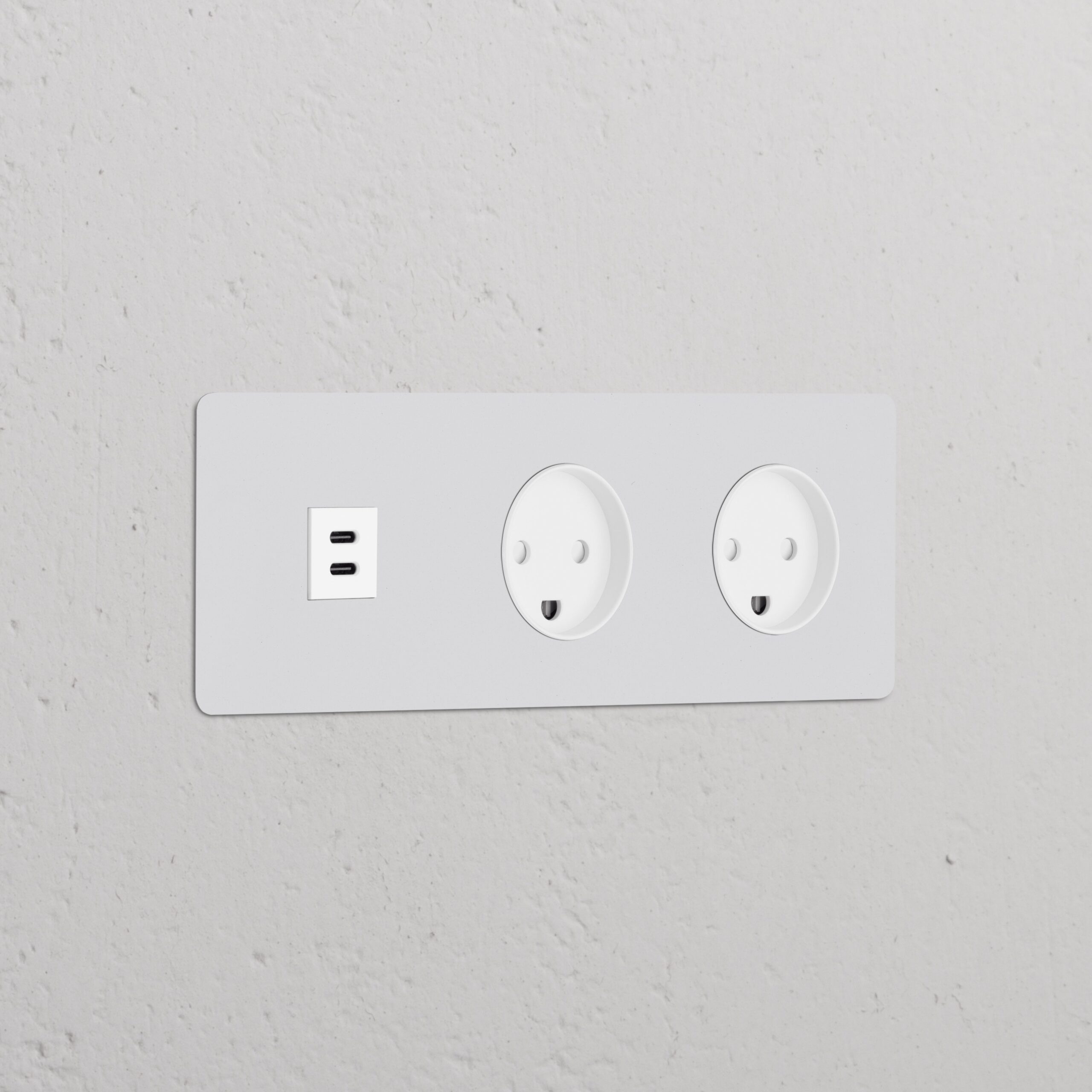 Kew Gniazdo USB-C 30 W i duńskie typu K x 2 w potrójnej ramce – Do malowania, Biały