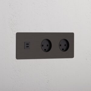 Kew Gniazdo USB-C 30 W i duńskie typu K x 2 w potrójnej ramce – Brąz, Czarny