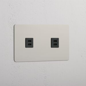 Kew Gniazdo USB-C 30 W x 2 w podwójnej ramce – Polerowany nikiel, Czarny