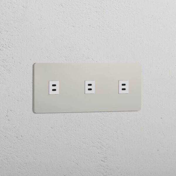 Grove Gniazdo USB-C 30 W x 3 w potrójnej ramce – Polerowany nikiel, Biały
