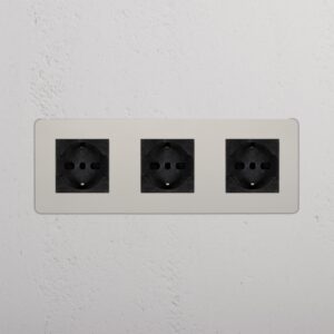 Kew Gniazdo Schuko/Bipasso x 3 w potrójnej ramce – Polerowany nikiel, Czarny