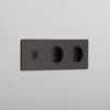 Grove Gniazdo USB-C 30 W i Schuko typu F x 2 w potrójnej ramce – Brąz, Czarny