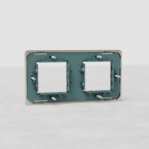 Grove Podwójna ramka modułowa na 2 x 45 mm moduły – Polerowany nikiel