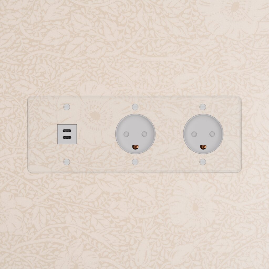 Kew Gniazdo USB-C 30 W i duńskie typu K x 2 w potrójnej ramce – Przezroczysty, Biały