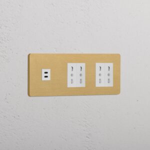 Grove Gniazdo USB-C 30 W i Bipasso x 4 w potrójnej ramce – Antyczny mosiądz, Biały