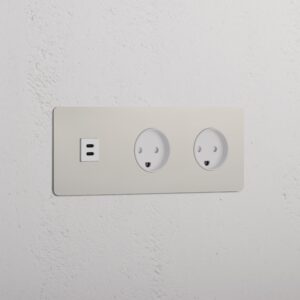 Kew Gniazdo USB-C 30 W i duńskie typu K x 2 w potrójnej ramce – Polerowany nikiel, Biały