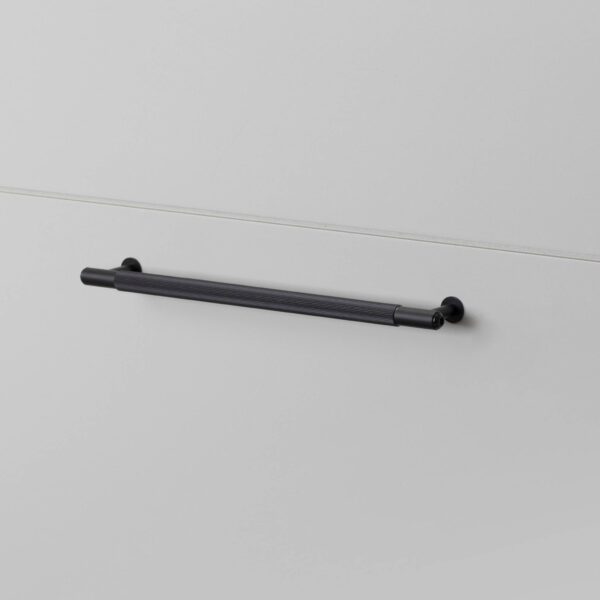 Uchwyt meblowy Linear średni – Czarny